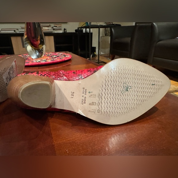 NWT ALBERTO ZAGO Leather Booties Made in ITALY, Red and Black. Size: 38 1/2 - Picture 6 of 7